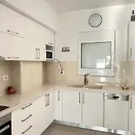 Bay View Apartament *