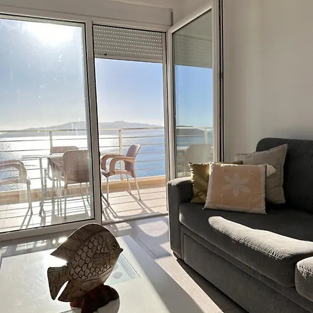 Bay View Lejlighed *