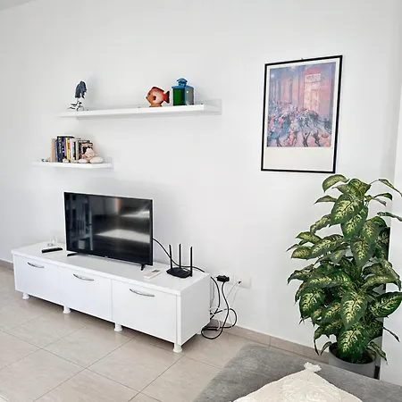 Bay View Апартаменты Саранда