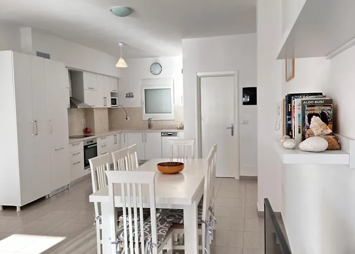 Bay View Apartment Sarandë